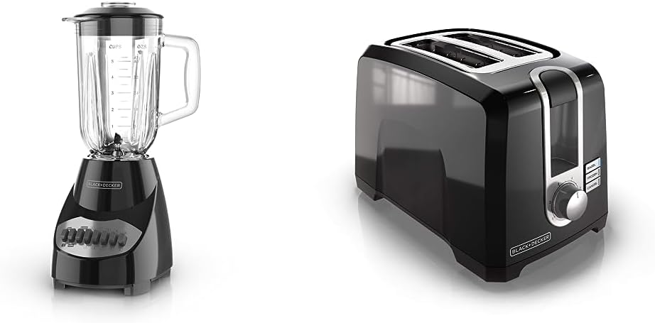 Licuadora de encimera de 10 velocidades Black+Decker con frasco de vidrio de 48 oz y hoja de acero inoxidable de 4 puntos y tostadora de ranura extra ancha de 2 rebanadas y negras + decker