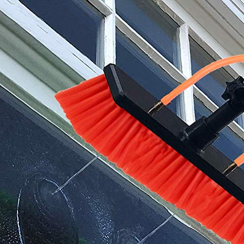 Poste de nettoyage avec passage d'eau pour laver les murs en verre en hauteur