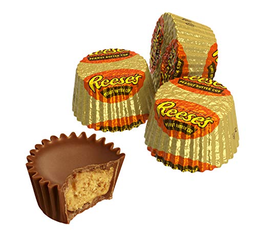 HERSHEY'S Chocolate Candy Assortment - Image 2