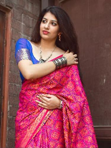 Image of AKHILAM Women's Kanjivaram Woven Soft Silk Saree With Blouse Piece