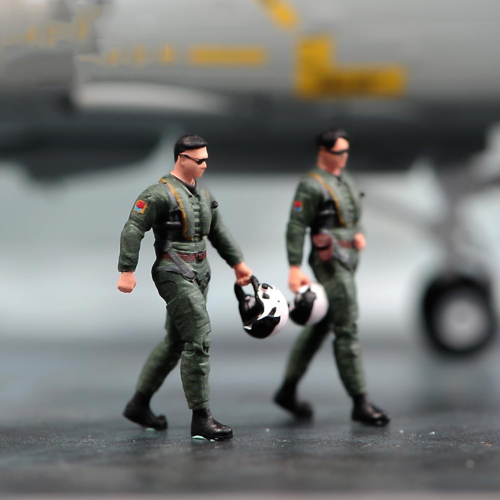 1/87 Scale Action Figure Handsome Pilot Men with Helmet Sunglasses Miniature Figure Model