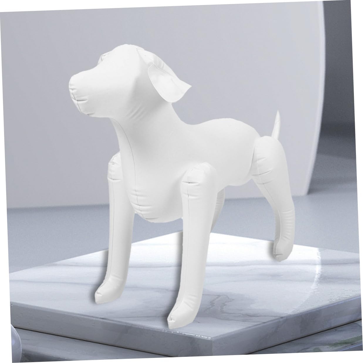 2 manichini gonfiabili per cani in PVC flessibile, in bianco e nero, per esposizione di abbigliamento
