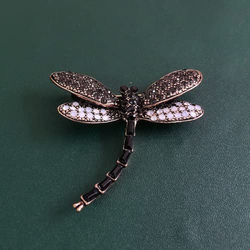 Broches simples d'insectes pour personnaliser un vêtement basique facilement