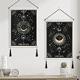 Diseño brillante: Este tapiz con constelaciones en color negro y dorado utiliza tecnología de impresión avanzada. Impresión en una cara, el patrón impreso es claro, vívido y brillante. La combinación de diseño creativo de tarot con borlas negras hace que tu habitación se vea elegante y elegante.