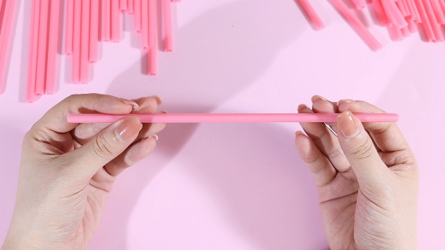 50 pitillos desechables en forma de corazón rosa miniatura 7
