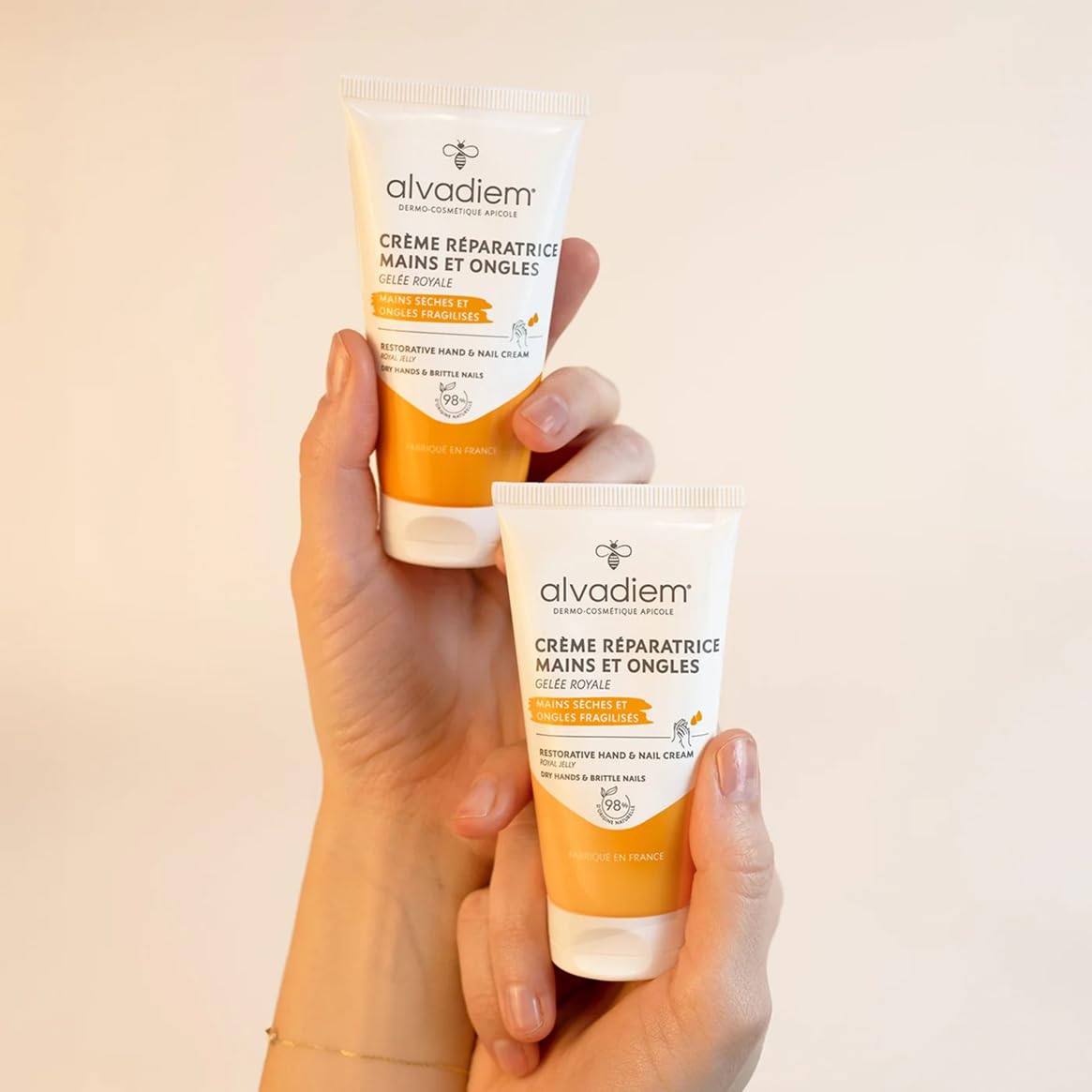 Alvadiem | Crème Réparatrice Mains et Ongles à la Gelée Royale Bio | Nourrit, Répare, Assouplit Peaux Très Sèches | Beurre de Karité, Miel d'Acacia Bio | Fabriquée en France, 98% Naturel | 50 ml
