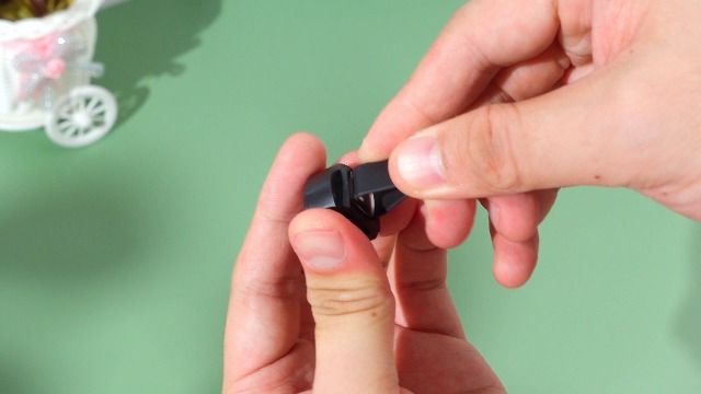 Amazon.com: 100 Pcs Metal Car Air Vent Clips with Plastic Slot