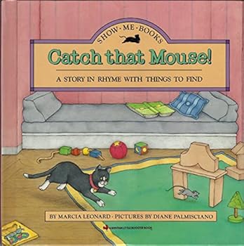 Paperback Catch That Mouse (Show Me Book) Book