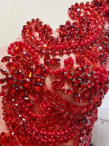 Applique dentelle strass rouge à coudre pour sublimer une robe de gala