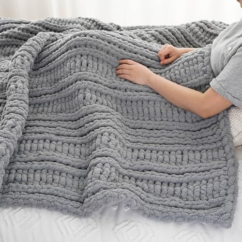Battilo Chunky Knit Blanket Throw, 125x150cm Handmade Knitted Throw Blanket, Soft Thick Chenille Yarn Crochet Blankets Light Grey Throws for Sofa Bed Couch Home Decor