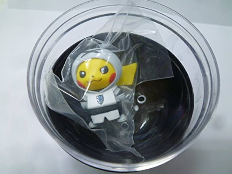 Amazon | ポケモンセンター 団員ごっこピカチュウ フィギュア