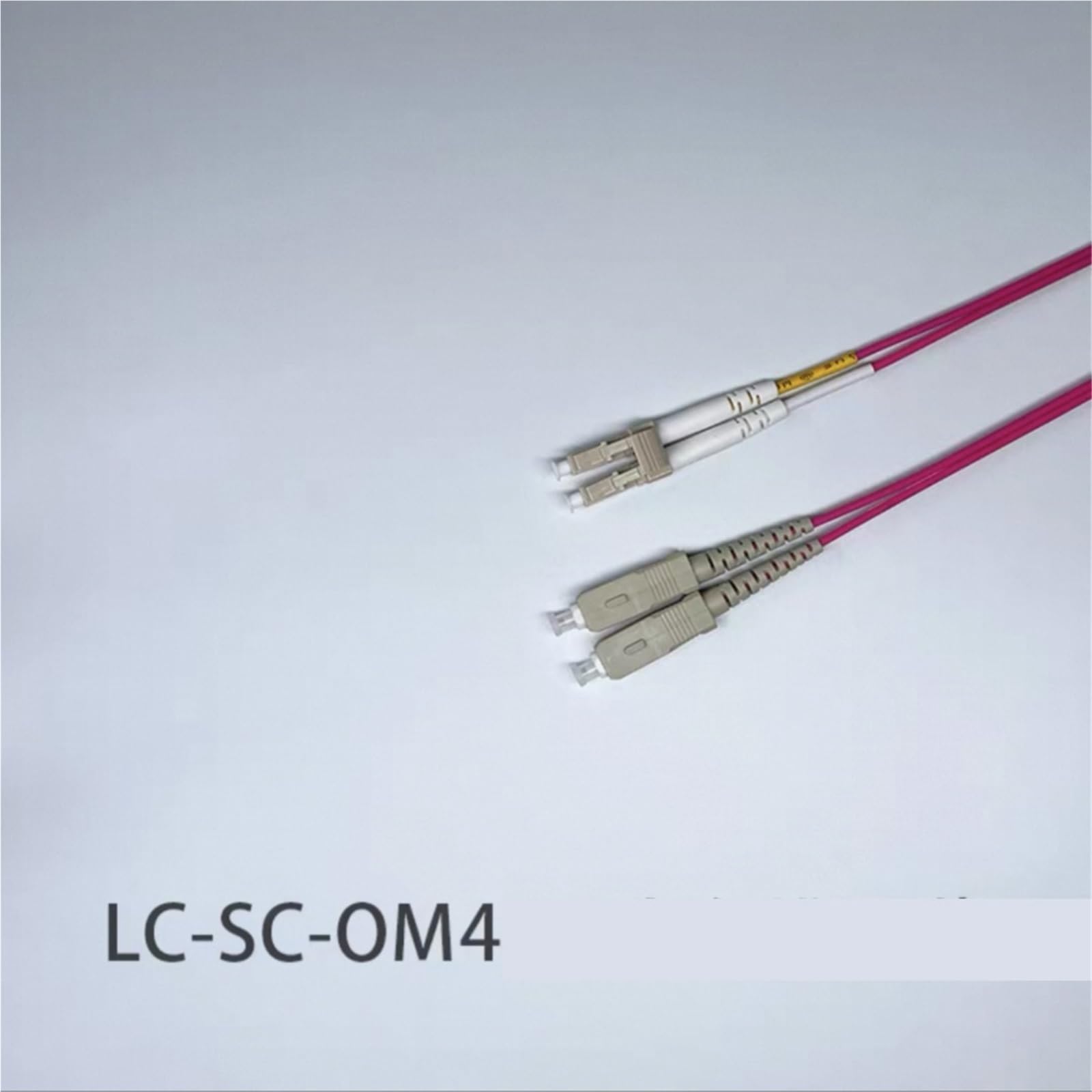 Câble de raccordement à fibre optique LC-SC OM4 Duplex, 1-100 m (60 m, 1 pièce, OM4)