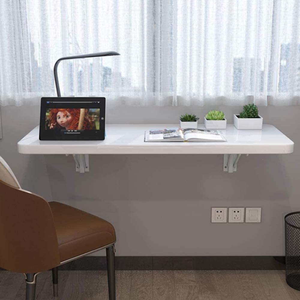 Bureau pour ordinateur portable mural en bois dans une chambre d'enfant