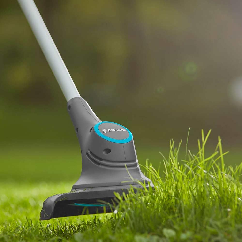 Gardena Recortadora batería SmallCut 23/18V P4A sin Bat.: Recortadora diámetro Corte 230 mm, Mango ergonómico, bajo Peso, diámetro Integrado de Corte (14702-55)
