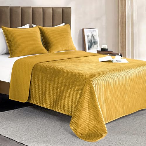 Elegant Comfort Luxury 3-Piece Velvet Corduroy Stripe Quilt Set, Ultra Soft Bedspread - Cozy Velvet Coverlet Set - 3PC Medium Weight Quilted Set with Matching Pillow Shams, King, Gold