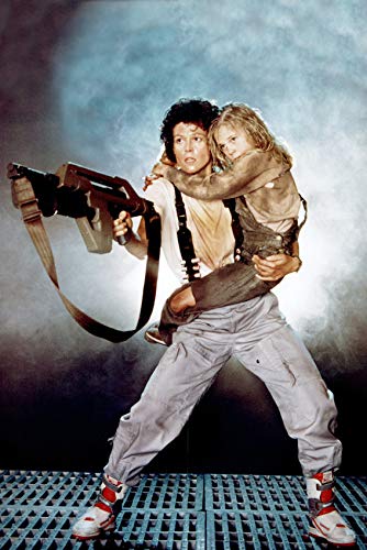 Sigourney Weaver In Aliens Holding Carrie Hen And...