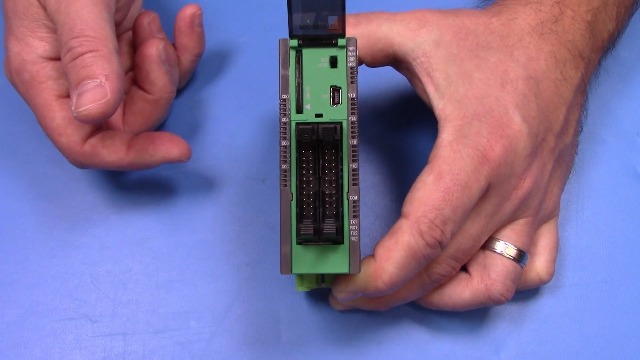 Amazon.com: Compact PLC, Kit, 16 Digital Inputs/Outputs, Built-in