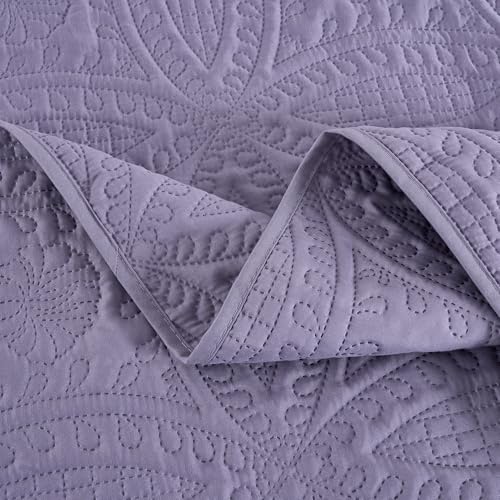 Image of Chezmoi Collection Austin Queen Oversized Bedspread Set, 3-Piece Pinsonic Quilted Lightweight Microfiber Bedspread Coverlet, Dusty Purple