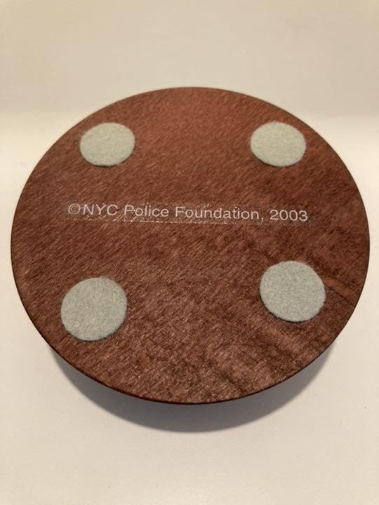 フンメル人形 警察官 Hum2039 5000個限定 専用箱付き Amazon.co.jp: 専用箱ありゲーベル社 フンメル人形 警察官