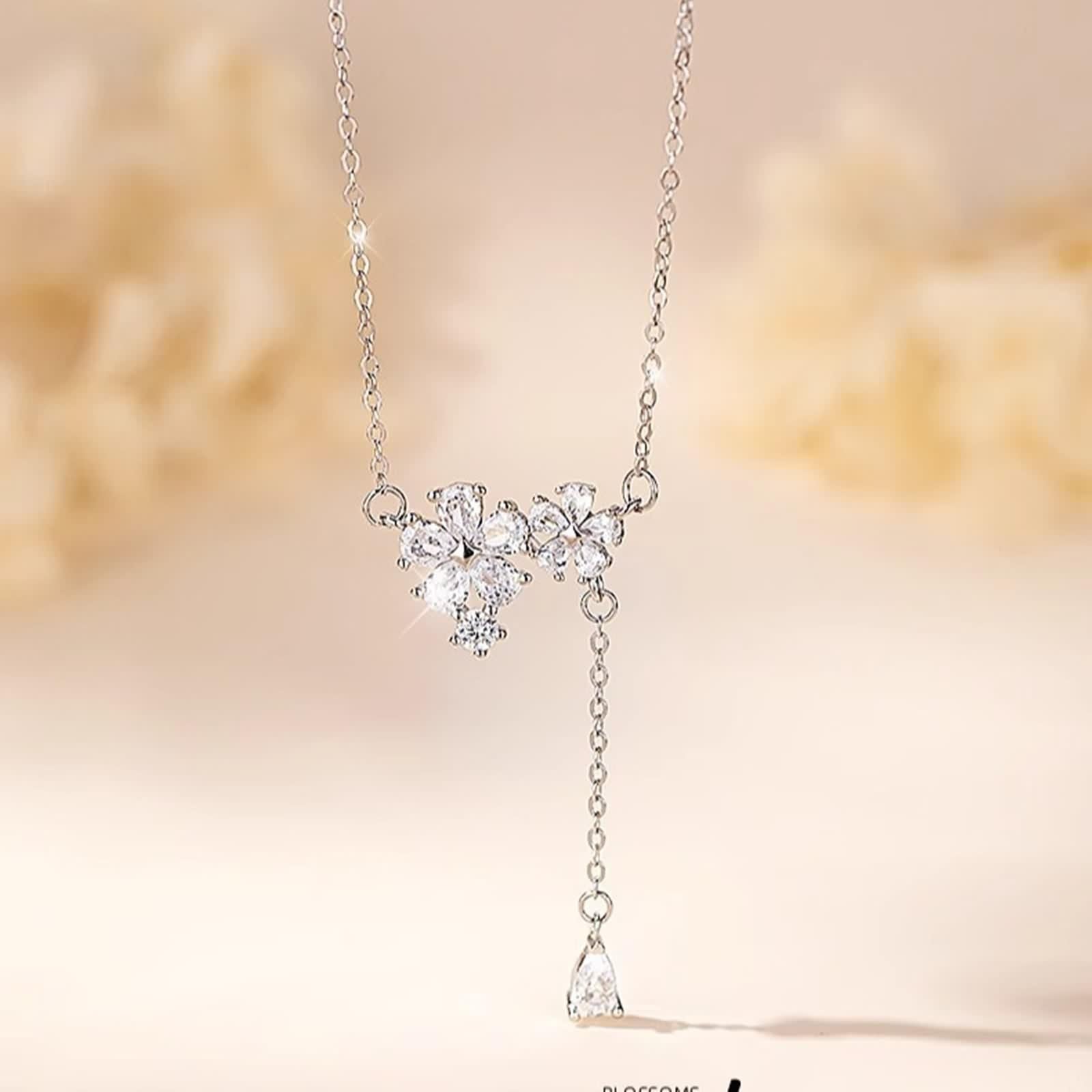 Moissanite Necklace, Woman Jewelry Necklace Pendant Chain 9K/14K / 18K White Gold Flower 40+5cm Long