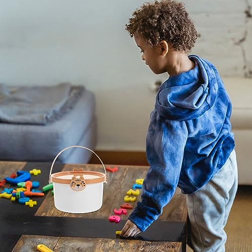 Garder vos jouets rangés grâce au seau plastique avec couvercle