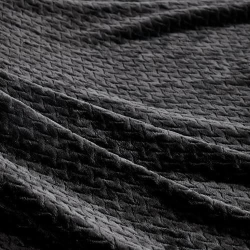 Oversized King Fleece Blanket 120x138 Inches, Seamless Soft Cozy 3D Jacquard Flannel Blanket 10'x11.5' Extra Large for Bed, Sofa, Couch, Travel & Camping, California King Throw, Black Leaf