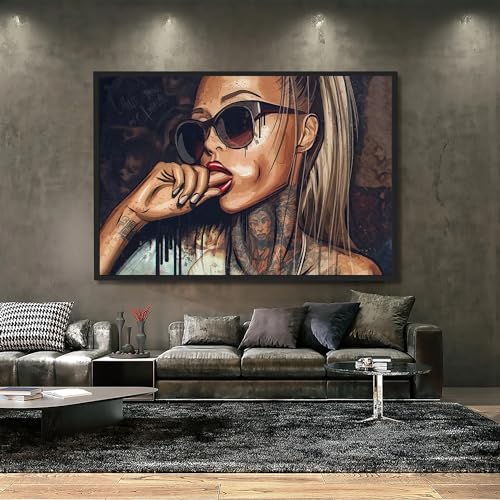 Blue Booms Sexy Tattoo Girl - Paysage - Aluminium brossé - Cadre noir 90 x 60 cm