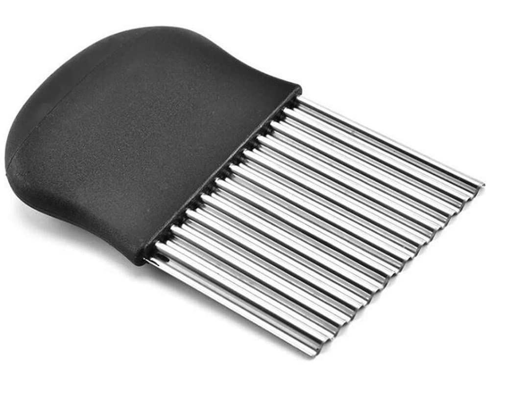 Vatshvi 1 Pcs Crinkle Cut Knife K Slicing Helper Stainless Steel Fruit And Vegetable Wavy Chopper Knife, Safe Potato Cutter Onion Cutter,Kids Kitchen Tools 5.4 Inch (Pack-1)