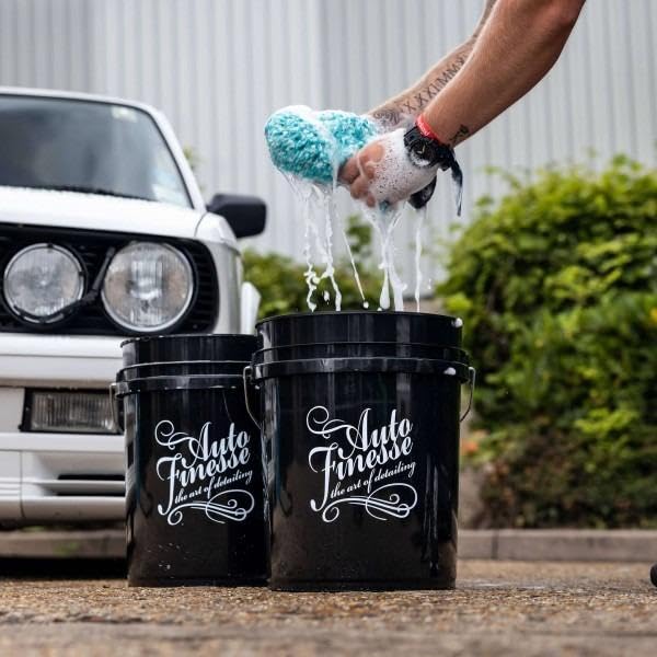 Amazon.co.jp: 【正規品】オートフィネス 洗車バケツ ディ