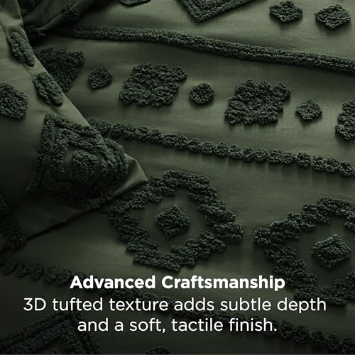Image of Bedsure Boho Tufted Green Comforter King Size, GentleSoft 3 Pieces Boho Farmhouse-Style Decor Bedding, Exquisite Bedding for All Seasons, 1 Bed Comforter, 2 Pillow Shams, 104x90 Inches