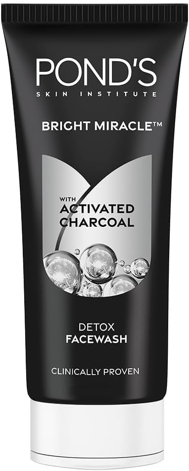 Pond's Pure Bright Face Cleanser with Foam for Hydrated Skin; Activated Charcoal and Green Tea gives Radiant Skin, 100g
