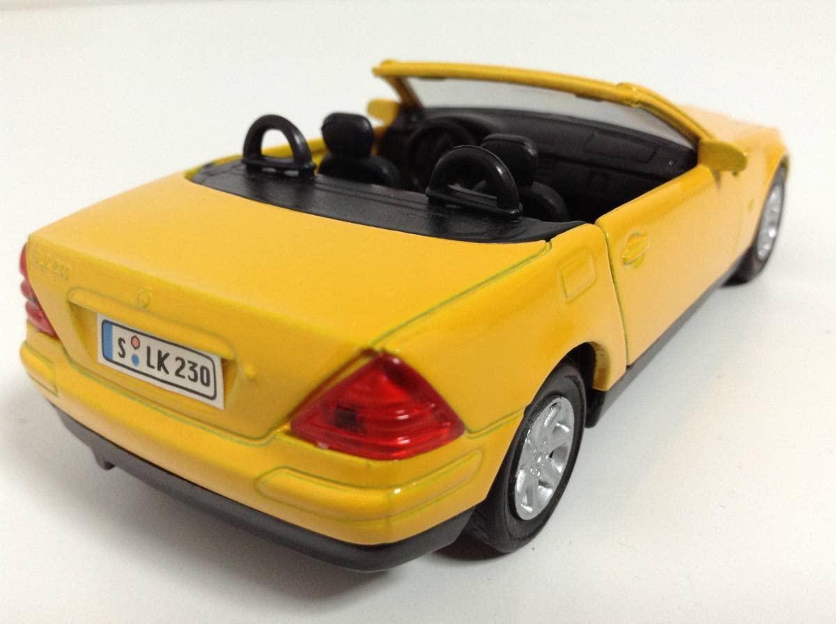 未開封Mercedes-Benz SLK 230 Kompressor 1/18 未開封Mercedes-Benz SLK 230 Kompressor 1/18