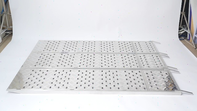 Rampa Plegable de Aluminio 54x77 in 1500 lbs Capacidad miniatura 7