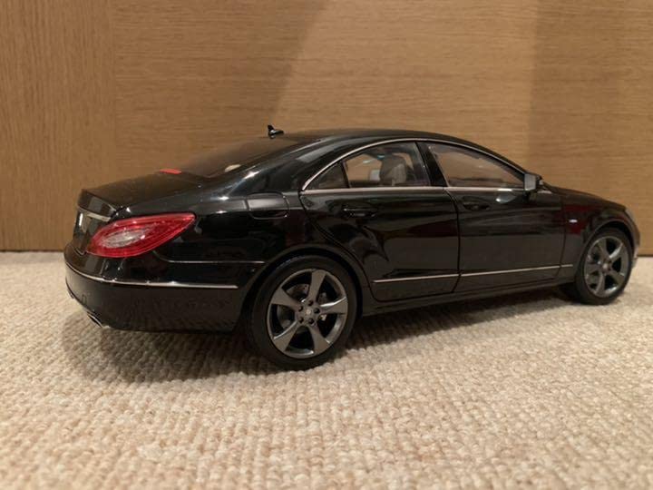 1/18 メルセデス・ベンツ CLSクラス ミニカー Amazon | 【Mercedes-Benz Collection】 CLS シューティング