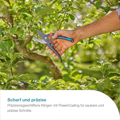 Gardena PremiumCut Pro Flex Gartenschere, Bypass-Schnitt, für frisches Holz, 24 mm Schnittdurchmesser, ergonomische Griffe, PowerCoating-Klingen, in Deutschland hergestellt (12252-20)