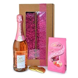 “Jules Mumm Rosè Dry mit Lindorkugeln Erdbeer und Vollmilchschokoladenherzen von Lindt”