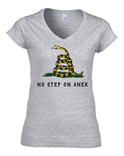 No step on snek Women's V-Neck - Camiseta pequeña