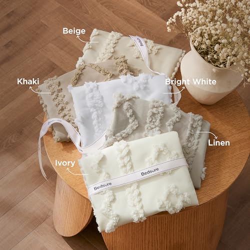 Bedsure Tufted Boho Comforter Set Oversized King - Beige Boho Bed Set, GentleSoft™ 3 Pieces Farmhouse Shabby Chic Embroidery Bedding, Gifts for Woman, Soft Jacquard Comforter for All Seasons