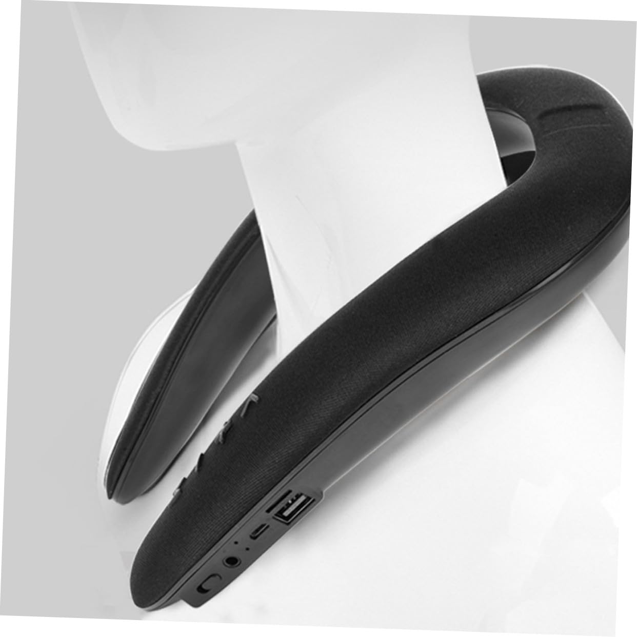 NUOBESTY Altavoz Diseño Ergonómico Batería Recargable de 1200mah Inalámbrico en Forma Cuello y Sonido Estéreo para Uso Diario y Deportes