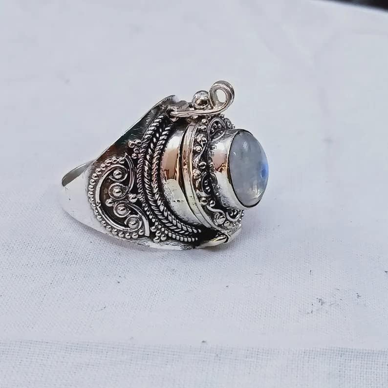 Natural Rainbow Moonstone Ring, Poison Box Ring, Oval Gemstone Ring, Storage Box Ring, Moonstone Jewelry, June Birthstone Ring, Openable Poison Ring, Locket Ring, Blue Flash Ring, Artisan design Ring