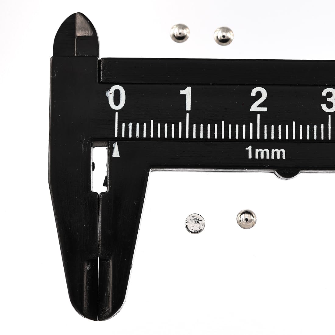 Amazon.co.jp: ファイニエ ネイルパーツ スタッズ 丸 シルバー 3mm