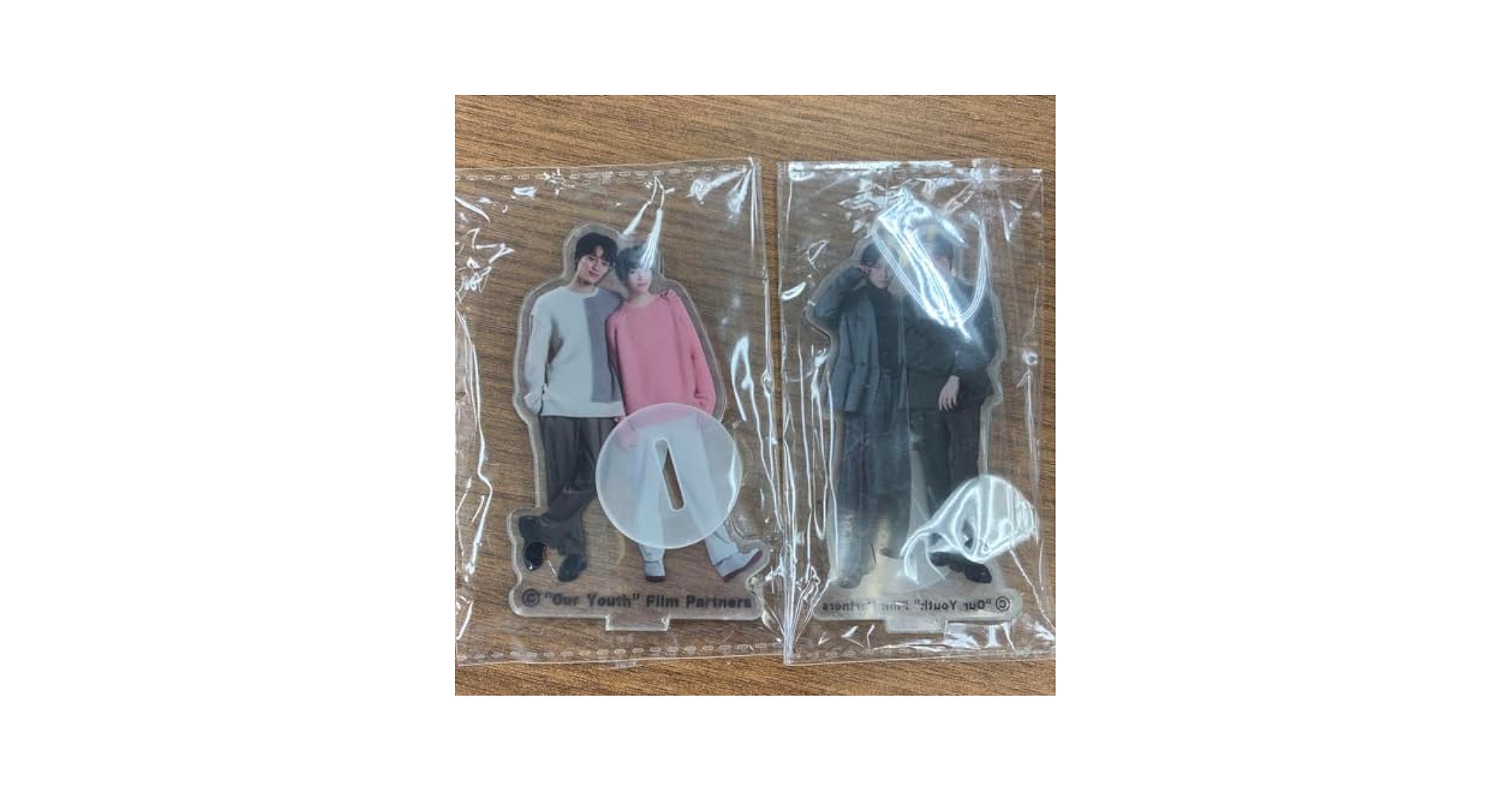 香港限定品 ドラマ未成年(Our youth) アクリルスタンド 2点セット 香港限定品 ドラマ未成年(Our youth) アクリルスタンド 2点セット