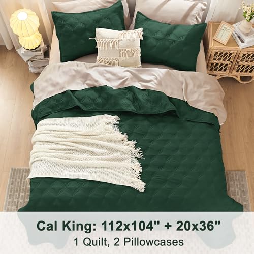 Image of Litanika California King Quilt Bedding Set, Emerald Green Oversized Lightweight Comforter Bedspreads & Coverlets, Boho Farmhouse Bedding Cover Bed Decor All Season, 3 Pieces (1 Quilt, 2 Pillowcases)