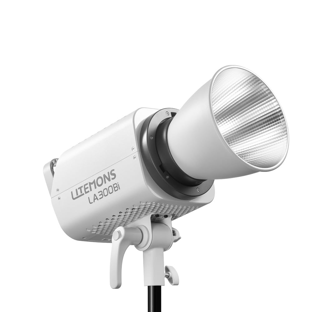 godox LEDライト　300 Amazon.com : GODOX SL300III LED Video Light, 330W 5600K Bowens
