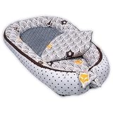 👶DIMENSIONS : Nid douillet 95x55 cm. Universel pour les filles et les garçons. Des écarts de +/- 2-3 cm sont possibles. Bordure environ 15 cm. La taille du matelas supplémentaire est de 70cm x 30cm et peut facilement être complètement retiré du nid et lavé sans avoir à mettre tout le nid de bébé dans la machine à laver.Lavable à 30°.