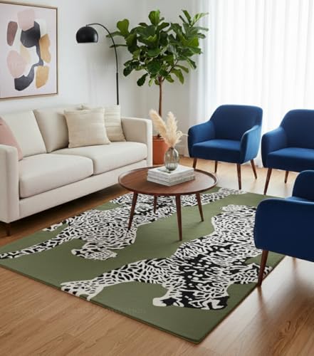 Image of Restoration and Renovation Climbing Jaguar Modern Handmade Wool Rug for Living Room, Bedroom and Dining Room (Green, 5' x 8')