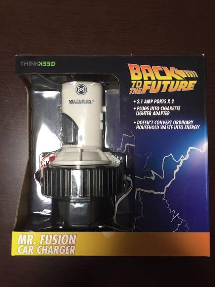 ＢＴＴＦインテリア用デロリアン充電器 バック・トゥ・ザ・フューチャー」とコラボしたUSB給電アダプタ