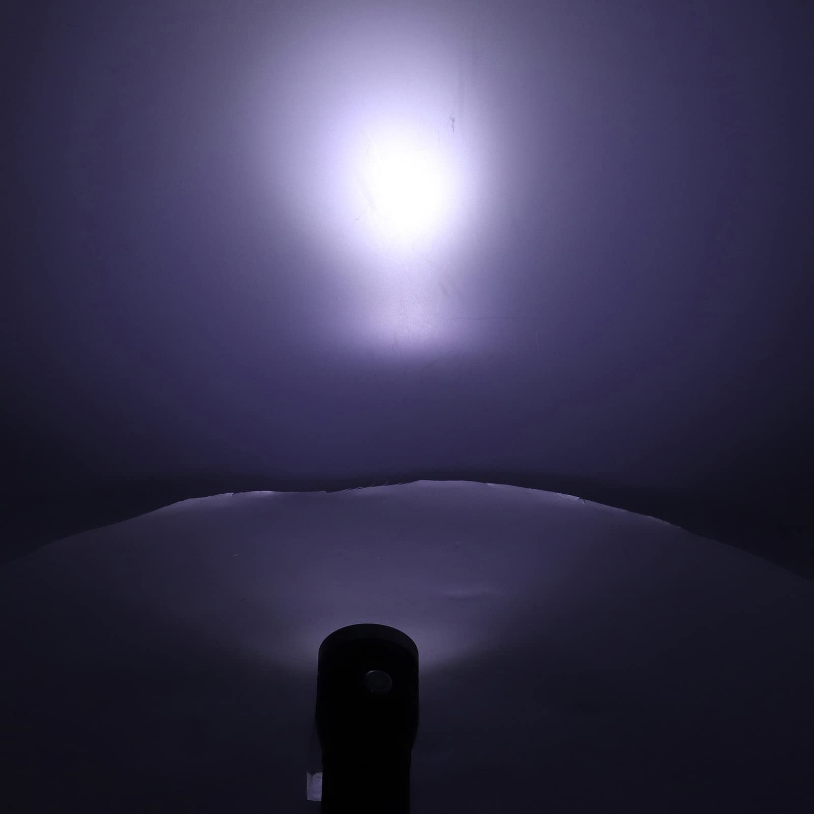 Cocoarm Lampe de Poche P50 Lampe de Poche LED Rechargeable en Alliage d'aluminium 3 LED P50 10 000 Lm Gradation Continue IPX65 étanche pour Randonnée Camping Voyage Utilisation d'urgence