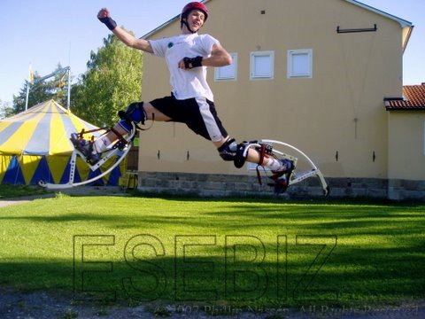 Esebiz Skyrunner - Trampoli da salto da uomo, per ragazzi, 90-110 kg, colore: nero