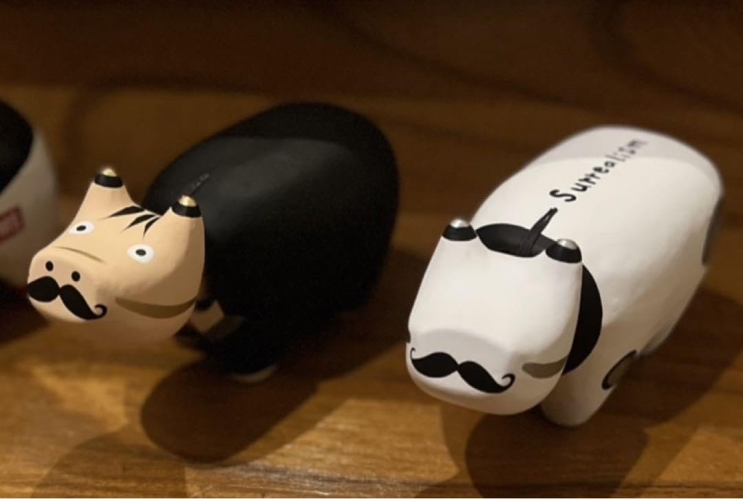 Amazon.co.jp: 赤べこ あかべこ ダリ ひげべこ 2体セット : おもちゃ